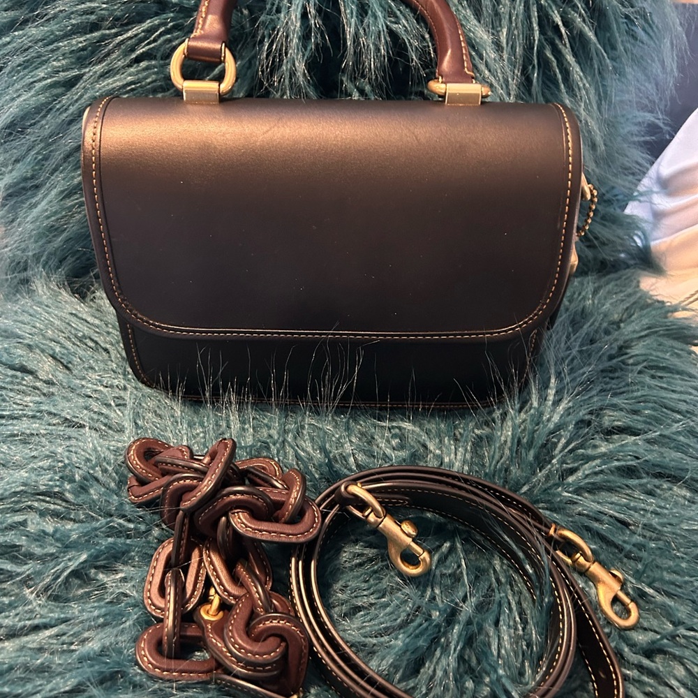Rogue top handle handbag
